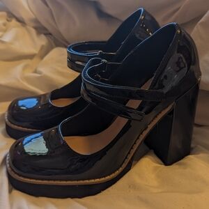 Twice Steve Madden Pump